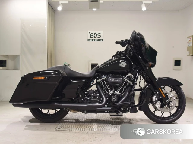Проданный Harley-Davidson Street Glide FLHXS1870 2023 из Японии