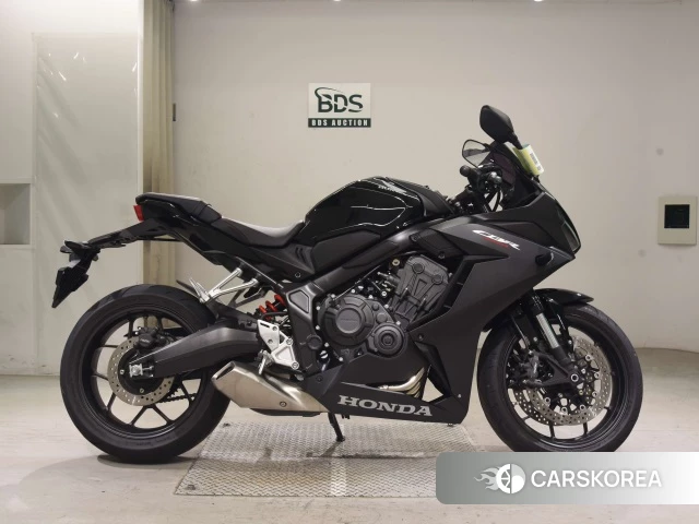 Проданный Honda CBR650R 2023 из Японии