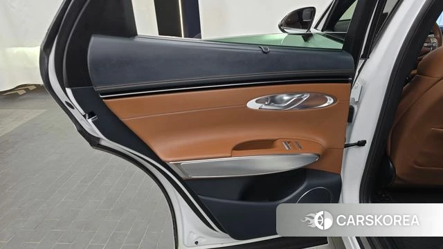 Genesis GV70 id 4293886 из Кореи 17