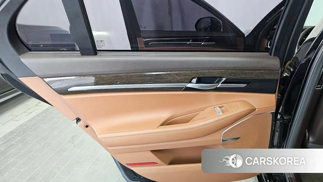 Genesis G90 id 4224616 из Кореи 17