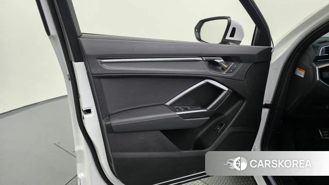 Audi Q3 (F3) id 4354915 из Кореи 17
