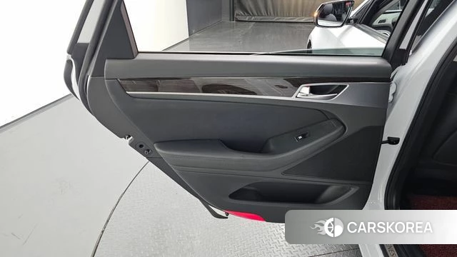 Genesis G80 id 4557800 из Кореи 17