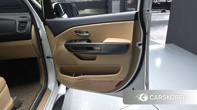 Kia The New Carnival id 4543703 из Кореи 17