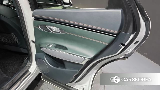 Genesis GV70 id 4186548 из Кореи 17