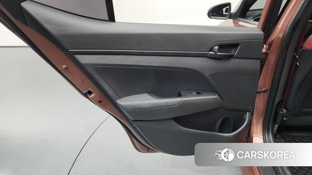 Hyundai Avante AD id 4448225 из Кореи 17