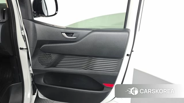 Hyundai Staria id 4612260 из Кореи 17