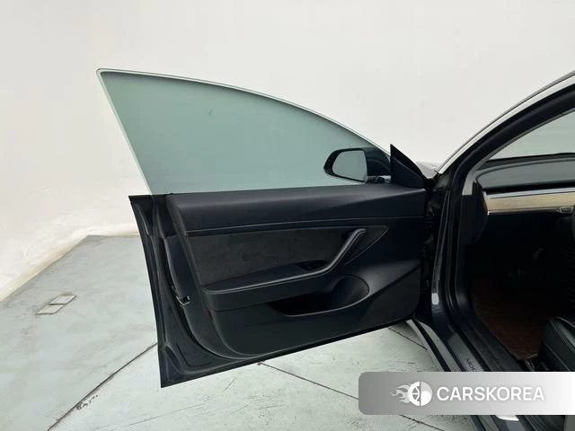 Tesla Model 3 id 4234862 из Китая 17