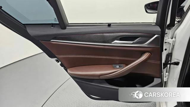 BMW 5 Series (G30) id 4836849 из Кореи 17