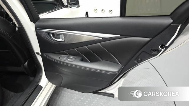 Infiniti Q50 id 4732463 из Кореи 17