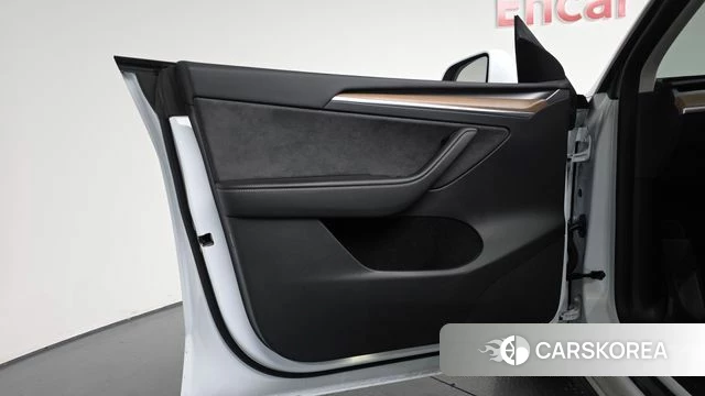 Tesla Model Y id 4773467 из Кореи 17