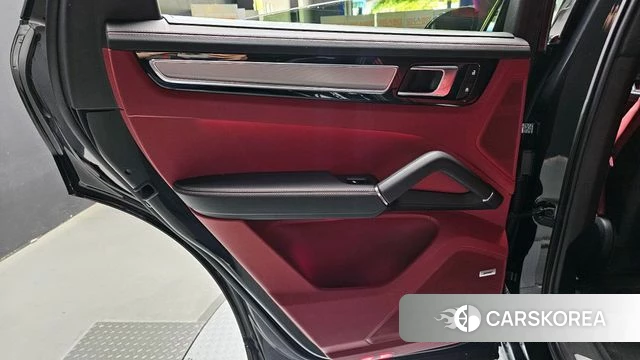 Porsche Cayenne (PO536) id 4360801 из Кореи 17