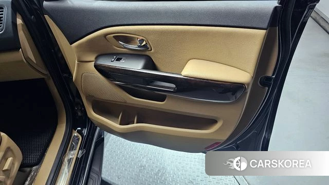 Kia The New Carnival id 4203533 из Кореи 17