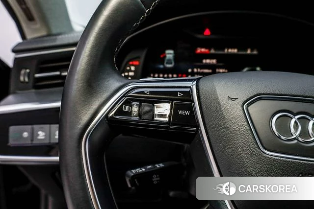 Audi A7L id 4256884 из Китая 17