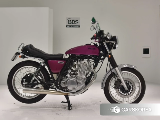 Проданный Yamaha SR400 id 4172929 из Японии