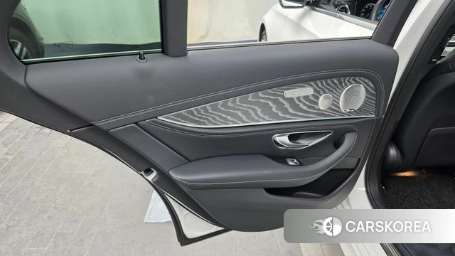 Mercedes-Benz E-Class W213 id 4619551 из Кореи 17