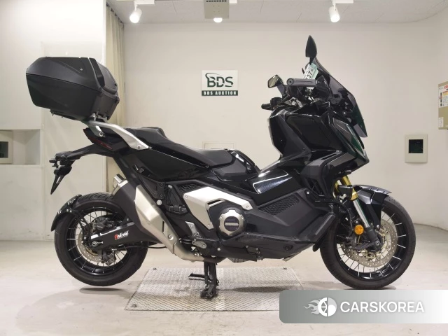 Проданный Honda X-ADV 750 2021 из Японии