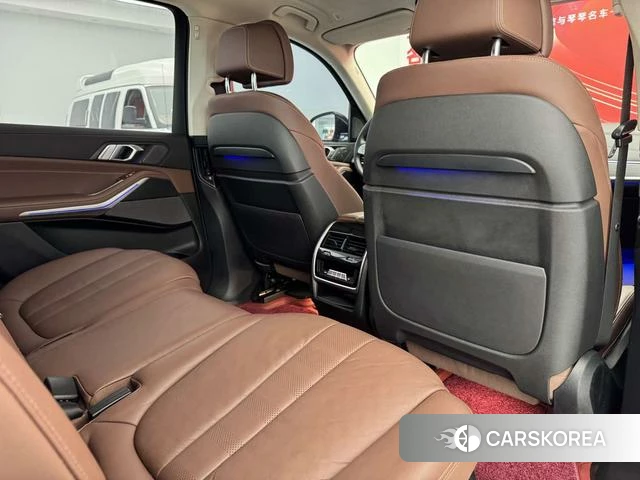 BMW X7 id 4258716 из Китая 17