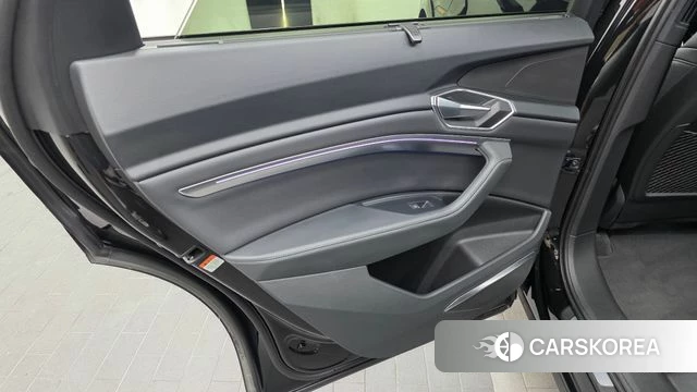 Audi e-Tron id 4585143 из Кореи 17