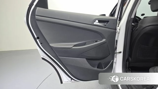 Hyundai All New Tucson id 4459433 из Кореи 17