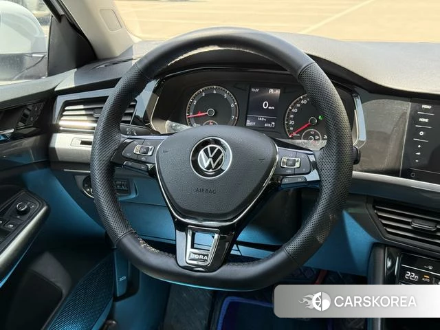 Volkswagen Bora id 4271533 из Китая 17