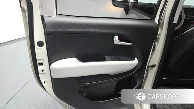 Kia The New Kia Ray id 4422378 из Кореи 17