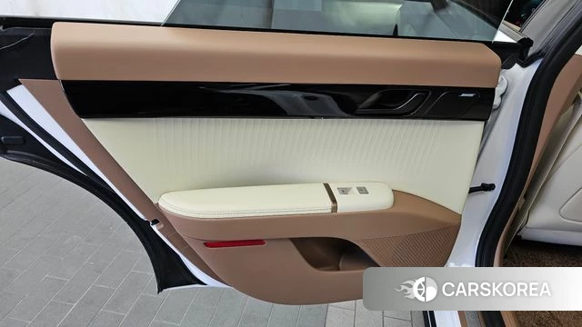 Hyundai Grandeur Hybrid (GN7) id 4847524 из Кореи 17