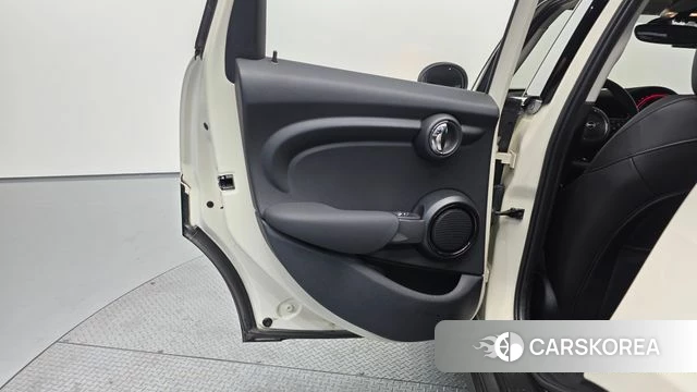 Mini Cooper id 4318026 из Кореи 17