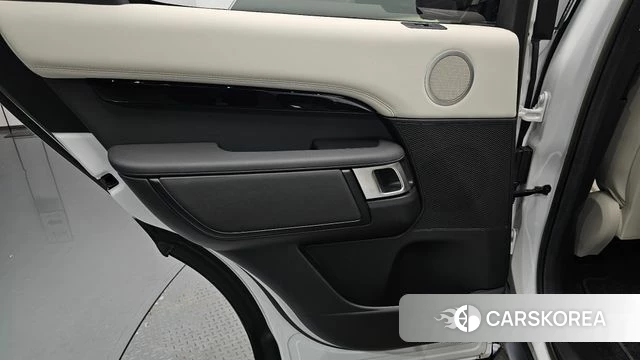 Land Rover Discovery 5 id 4768153 из Кореи 17