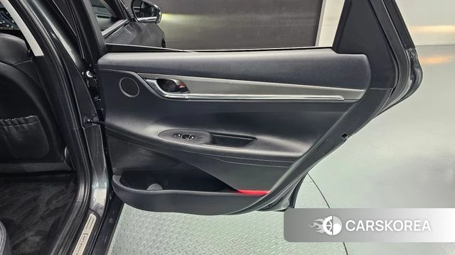 Hyundai The New Grandeur IG Hybrid id 4282848 из Кореи 17