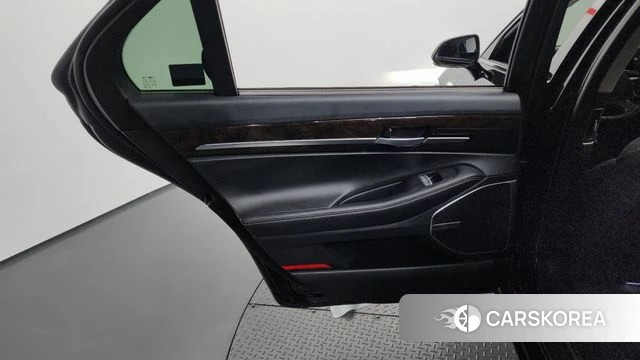 Genesis G90 id 4224588 из Кореи 17