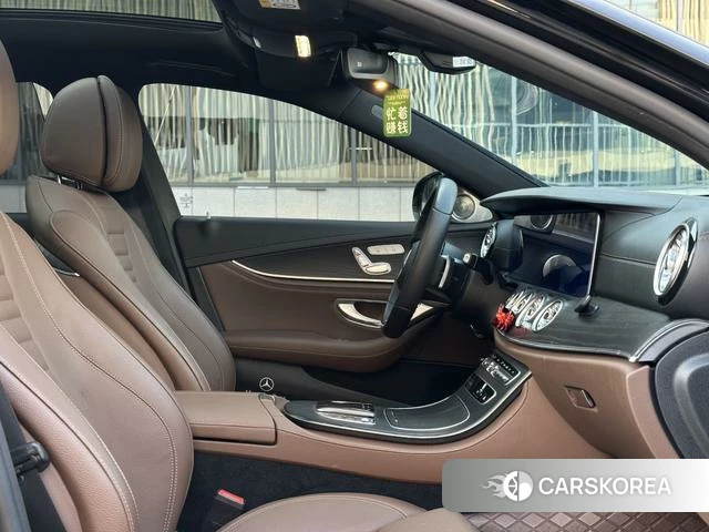 Mercedes-Benz E-class id 4298448 из Китая 17