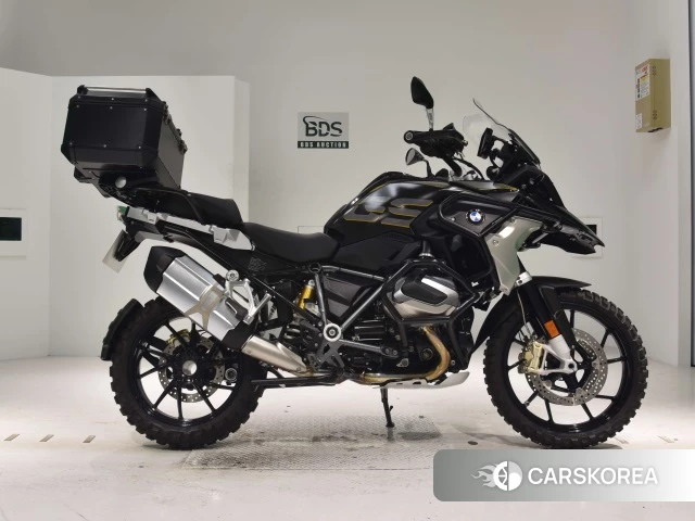 Проданный BMW R1250GS 2019 из Японии