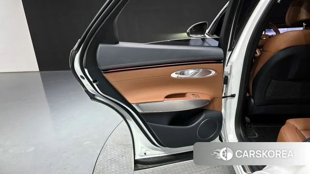 Genesis GV70 id 4279976 из Кореи 17