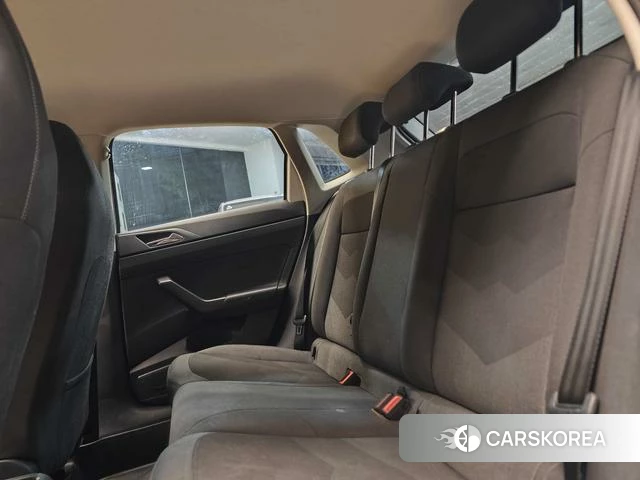 Volkswagen Polo id 4207038 из Китая 17