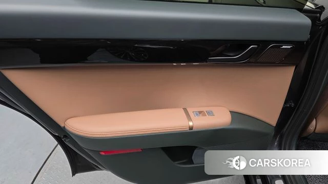 Hyundai Grandeur (GN7) id 4612117 из Кореи 17
