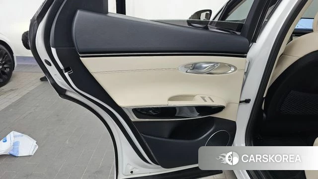 Genesis GV70 id 4495741 из Кореи 17
