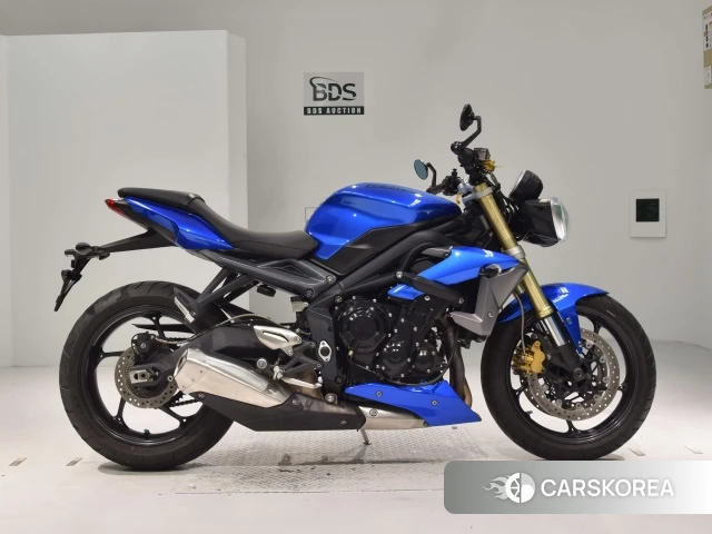 Проданный Triumph STREET TRIPLE 2013 из Японии