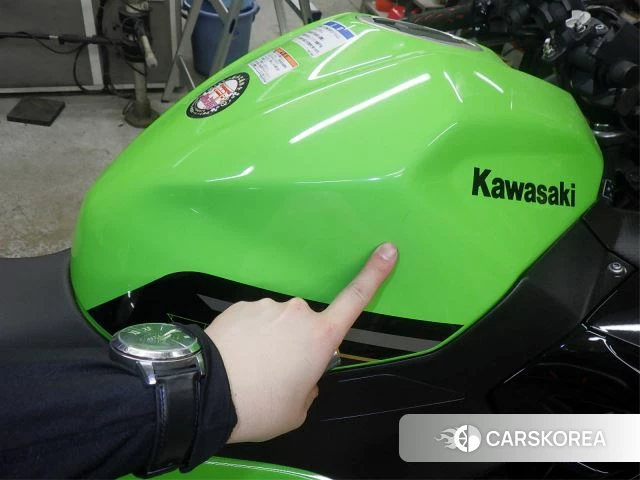 Kawasaki NINJA 400 id 3946857 из Японии 17
