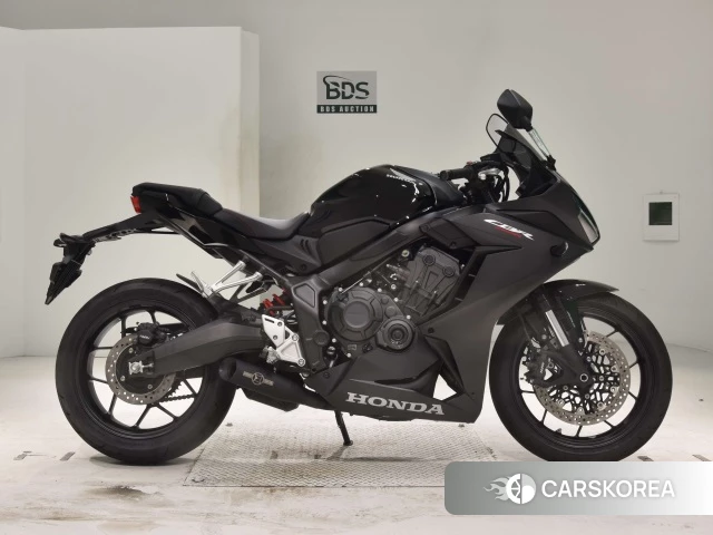Проданный Honda CBR650R 2023 из Японии, фото 2
