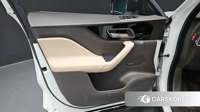 Jaguar F-PACE id 4197243 из Кореи 17