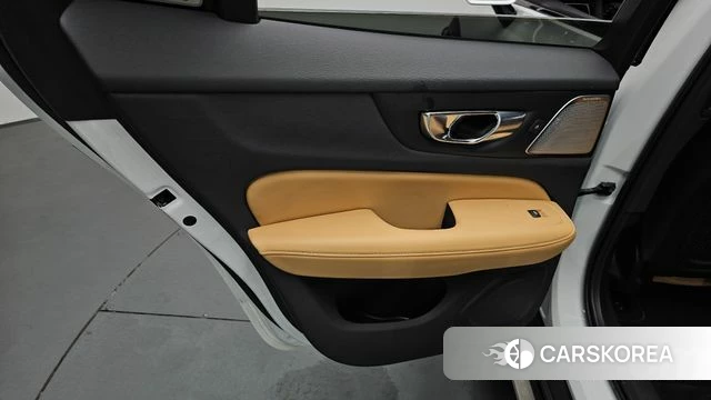 Volvo V60 Cross-Country 2nd Generation id 4573654 из Кореи 17