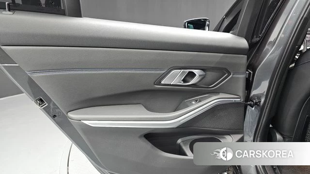 BMW 3 Series (G20) id 4245697 из Кореи 17
