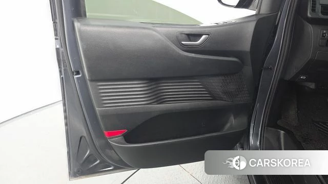 Hyundai Staria id 4630781 из Кореи 17