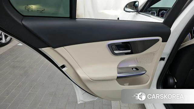 Mercedes-Benz C-Class W206 id 4308518 из Кореи 17