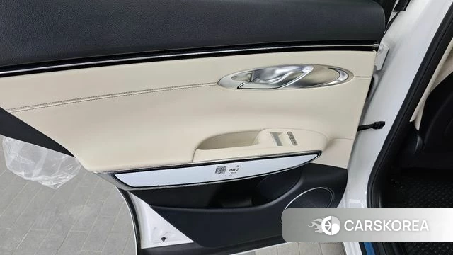 Genesis GV70 id 4281482 из Кореи 17