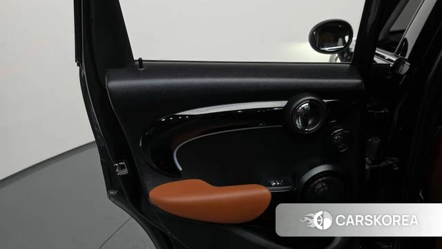 Mini Cooper S id 4645303 из Кореи 17