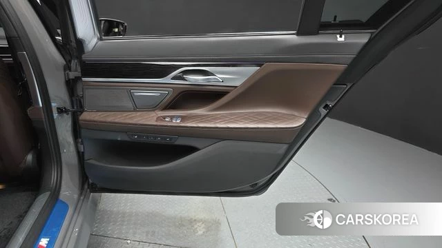 BMW 7 Series (G11) id 4423599 из Кореи 17
