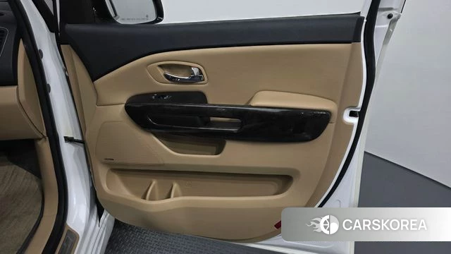 Kia The New Carnival id 4703266 из Кореи 17
