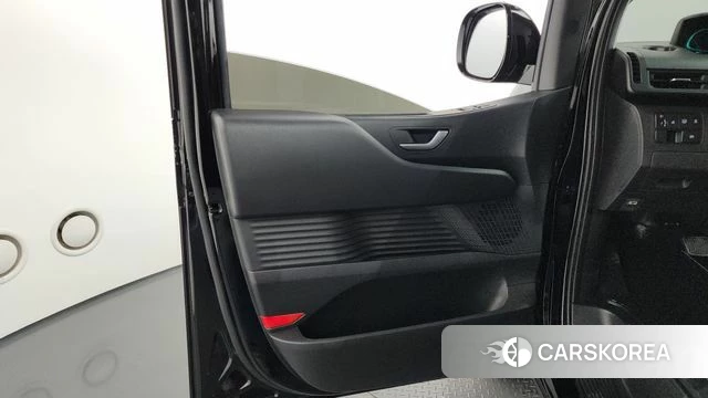 Hyundai Staria id 4456008 из Кореи 17