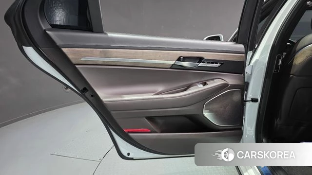 Genesis G90 id 4855944 из Кореи 17